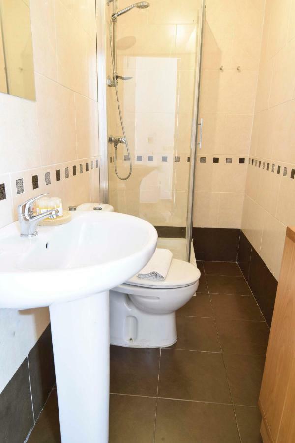 Letmalaga Gisela Apartment Екстериор снимка